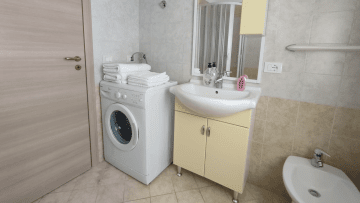 XXX GENNAIO APARTMANOK - NINFEA - (EDERA ÜDÜLŐ)